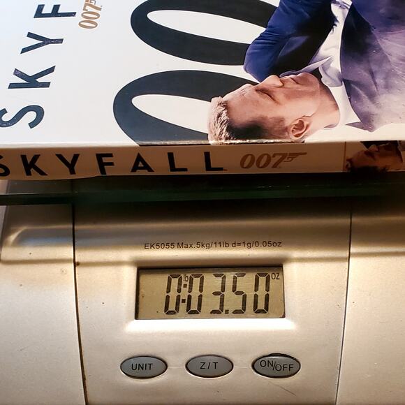 James Bond 007 in Skyfall Blu-ray + DVD 2-Disc Set - Picture 7 of 7